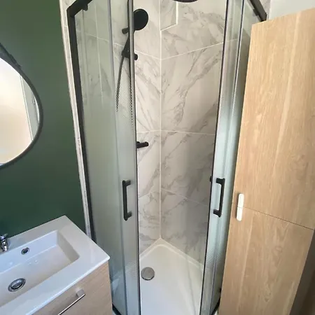 Lumineux Hypercentre Apartment *